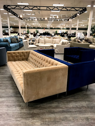 Furniture Store «The Dump Furniture Outlet», reviews and photos, 801 N Military Hwy, Norfolk, VA 23502, USA