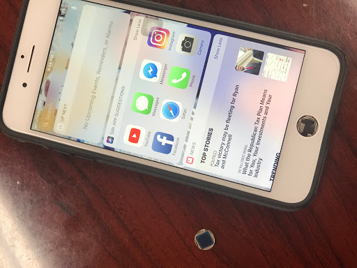 Phone Repair Service «Cellular Care - iPhone Repair Samsung Repair Cell Phone Repair in Richardson TX», reviews and photos, 300 N Coit Rd #157, Richardson, TX 75080, USA