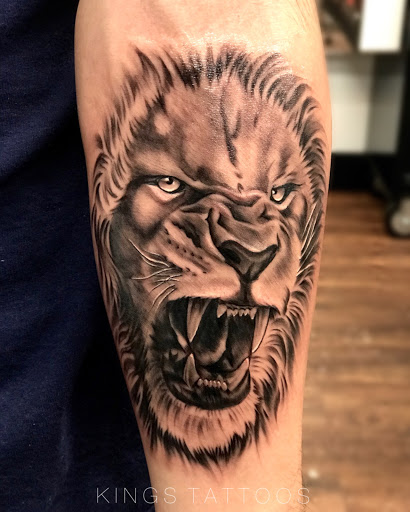 Tattoo Shop «Kings Tattoos & Piercings», reviews and photos, 2957 S Westmoreland Rd, Dallas, TX 75233, USA