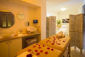 Zen Spa Mykonos (Nails-Facials Body Treatments-Tanning Solarium-MakeUp-Eyelashes-PMU-Massage) image