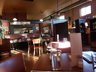 Christo,s Pizzeria & Lounge - 1108 Broadway St NE, Salem, OR 97301
