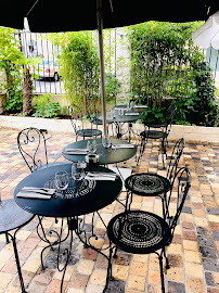 Atmosphère du Restaurant La Villa Loubésienne à Saint-Loubès - n°19