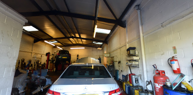 Reviews of Froxmer Test Centre - MOT station in Manchester - Auto repair shop