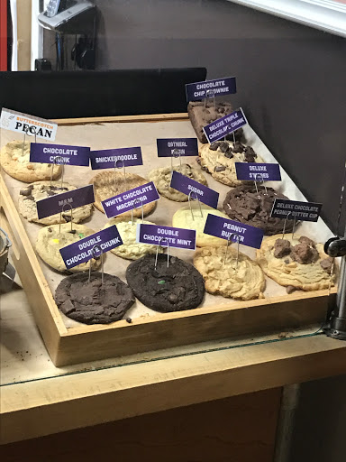Cookie Shop «Insomnia Cookies», reviews and photos, 502 E John St #5, Champaign, IL 61820, USA