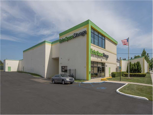 Self-Storage Facility «Storage Post Self Storage Huntington Station», reviews and photos, 380 Oakwood Rd, Huntington Station, NY 11746, USA