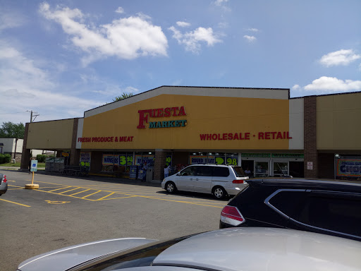 Mexican Grocery Store «Fiesta Market», reviews and photos, 939 E Irving Park Rd, Streamwood, IL 60107, USA