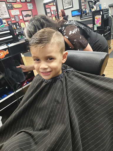 Barber Shop «Dapper Gents Barbershop», reviews and photos, 20852 Hall Rd, Charter Twp of Clinton, MI 48038, USA