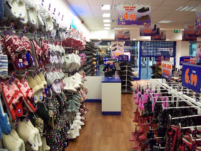 Reviews of Shoe Zone in Warrington - Shoe store