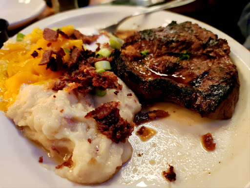 Family Restaurant «California Dreaming Restaurant», reviews and photos, 401 Main St, Columbia, SC 29201, USA