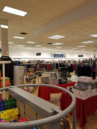 Department Store «Marshalls», reviews and photos, 425 Ernest W Barrett Pkwy NW, Kennesaw, GA 30144, USA