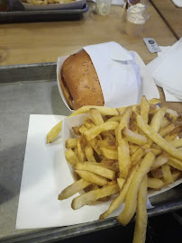 Frite du Restaurant de hamburgers Le Camion Qui Fume à Ivry-sur-Seine - n°16