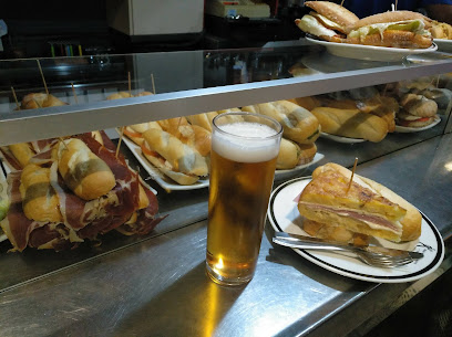 Bar Restaurante Avenida - C. Mayor, 16, 26525 Igea, La Rioja, Spain
