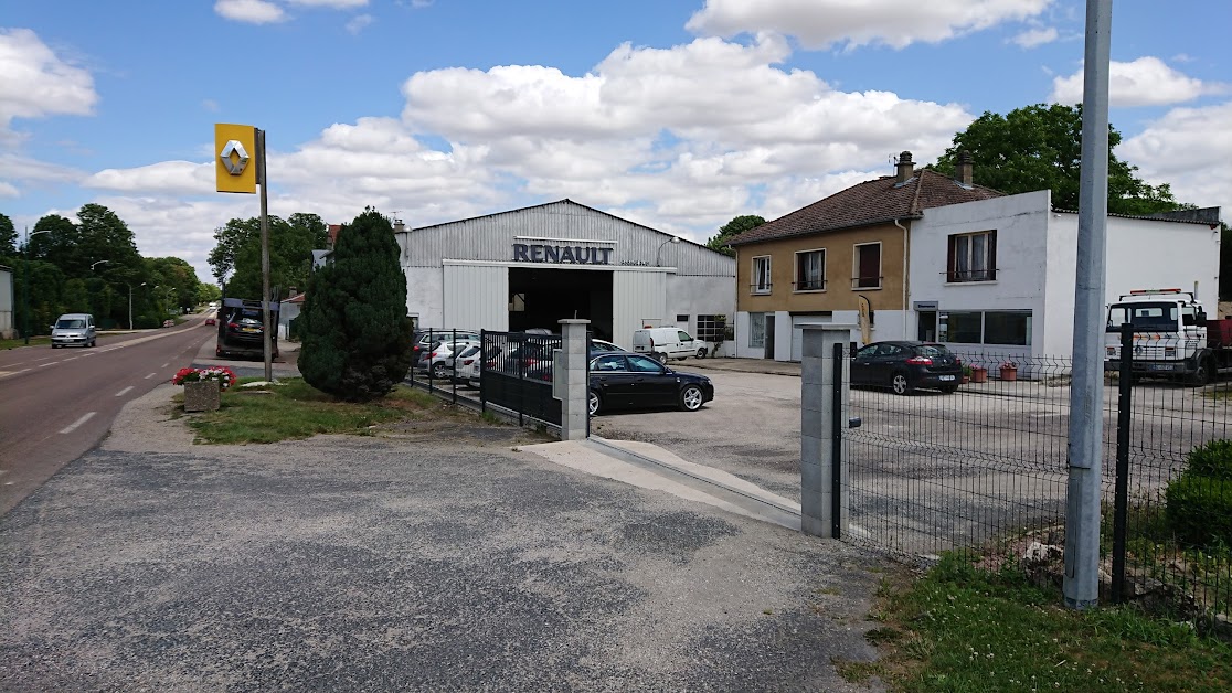 Renault à Sommesous (Marne 51)