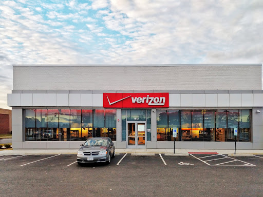 Cell Phone Store «Verizon», reviews and photos, 1812 W Mercury Blvd, Hampton, VA 23666, USA