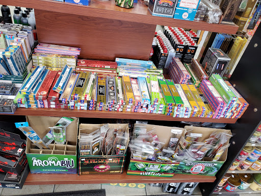 Tobacco Shop «American Smoke & Vape», reviews and photos, 217 E Army Trail Rd, Glendale Heights, IL 60139, USA