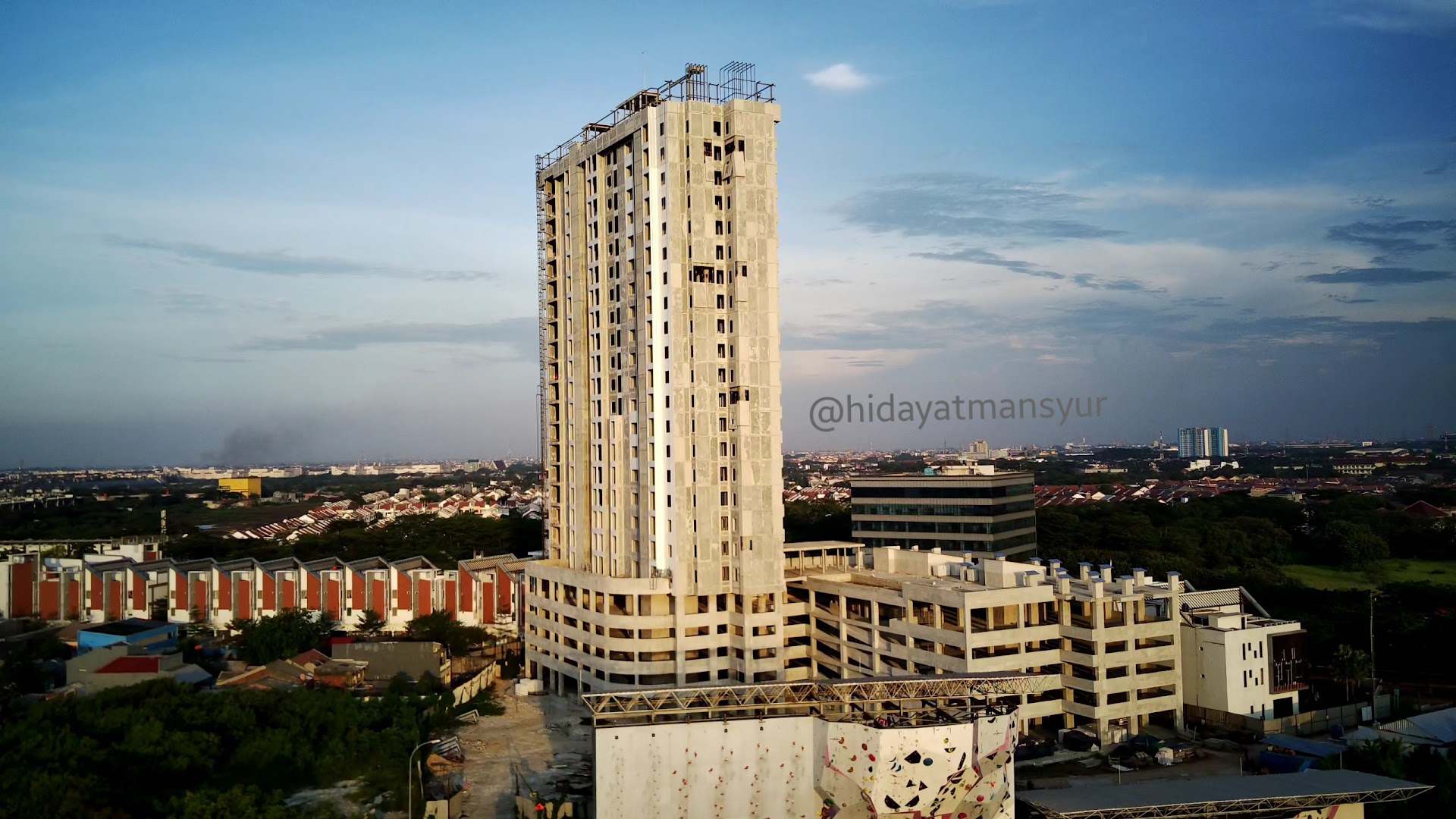 Cleon Park Apartment Jakarta Garden City Photo