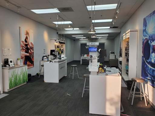 Cell Phone Store «GoWireless Verizon Authorized Retailer», reviews and photos, 2655 Foothill Blvd, La Crescenta, CA 91214, USA