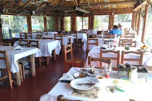 Lago Escondido Restaurant image