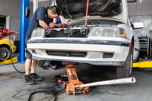 AutoWorks of Tampa - Auto Repair Service for BMW, Mercedes, Audi, Mini, Porsche, Jaguar and Land Rover Vehicles in Tampa FL