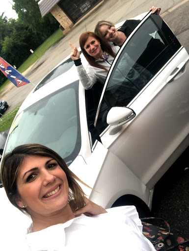 Used Car Dealer «ROSELLE MOTORS INC», reviews and photos, 25W175 Lake St, Roselle, IL 60172, USA