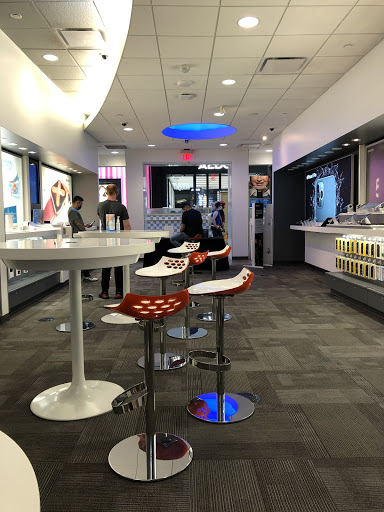 Cell Phone Store «AT&T», reviews and photos, 9534 SW Washington Square Rd, Tigard, OR 97223, USA