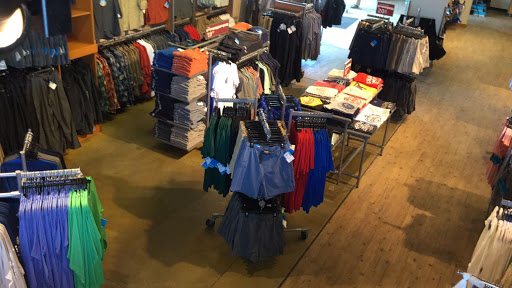 Sportswear Store «Columbia Sportswear Outlet Store at Jersey Shore Outlets», reviews and photos, 1 Premium Outlet Blvd #299, Tinton Falls, NJ 07753, USA