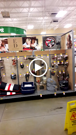Pet Supply Store «PetSmart», reviews and photos, 2100 88th St, North Bergen, NJ 07047, USA