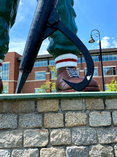 Monument «Paul Bunyan Statue», reviews and photos, 519 Main St, Bangor, ME 04401, USA