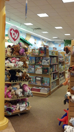 Book Store «Barnes & Noble», reviews and photos, 2443 Vestal Pkwy E, Vestal, NY 13850, USA