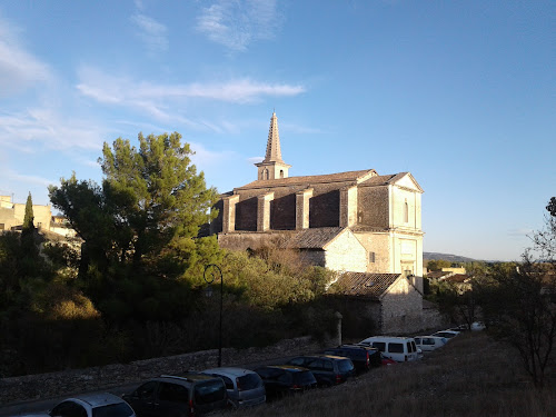 Église catholique Église Saint-Symphorien de Caumont-sur-Durance Caumont-sur-Durance