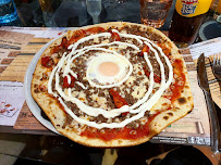 Plats et boissons du Pizzeria Domino's Pizza Bourges - Centre - n°9