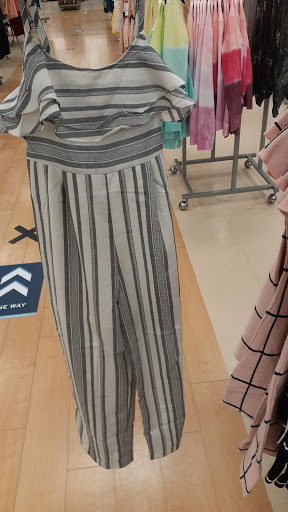 Department Store «Marshalls», reviews and photos, 3434 W Illinois Ave #500, Dallas, TX 75211, USA