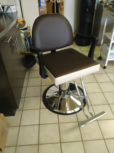 Barber Supply Store «Number 1 Beauty Salon Furniture Inc», reviews and photos, 4712 NE 12th Ave, Oakland Park, FL 33334, USA