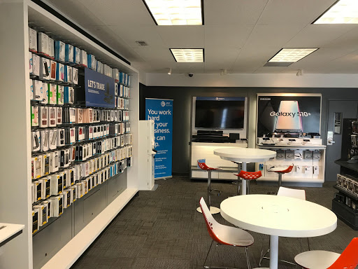 Cell Phone Store «AT&T», reviews and photos, 2103 2nd Ave W, Williston, ND 58801, USA