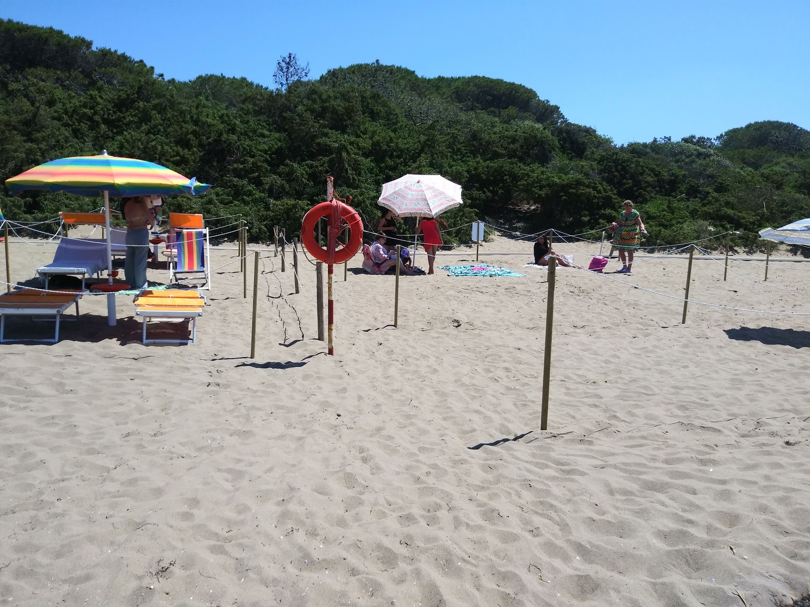 Φωτογραφία του Spiaggia Dell'Osa υποστηρίζεται από βράχους