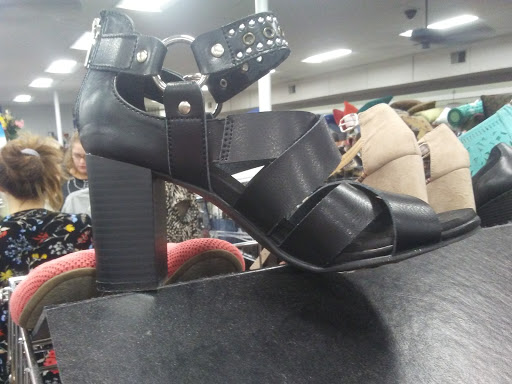 Thrift Store «Goodwill», reviews and photos