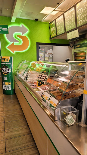 Restaurant «Subway», reviews and photos, 4021 Woodcreek Oaks Blvd #148, Roseville, CA 95747, USA