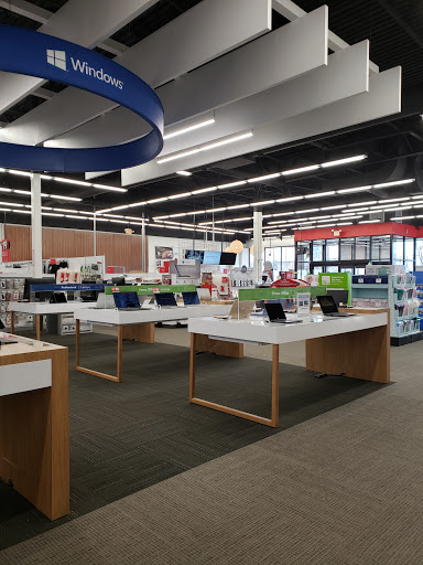 Office Supply Store «OfficeMax», reviews and photos, 31219 W 14 Mile Rd, Farmington Hills, MI 48334, USA