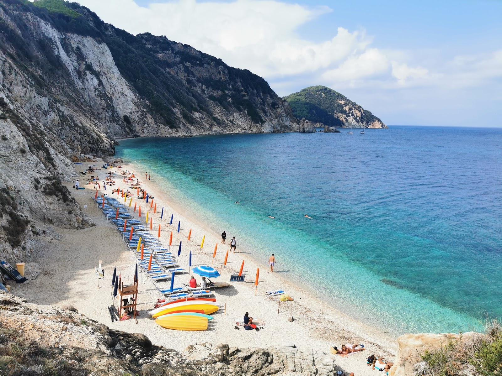 Foto von Sansone Strand mit geräumige bucht