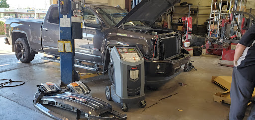 Auto Repair Shop «Muscatine Tire & Auto», reviews and photos, 2105 Park Ave, Muscatine, IA 52761, USA