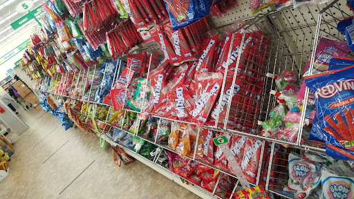 Dollar Store «Dollar Tree», reviews and photos, 2142 S Queen St #100, York, PA 17403, USA