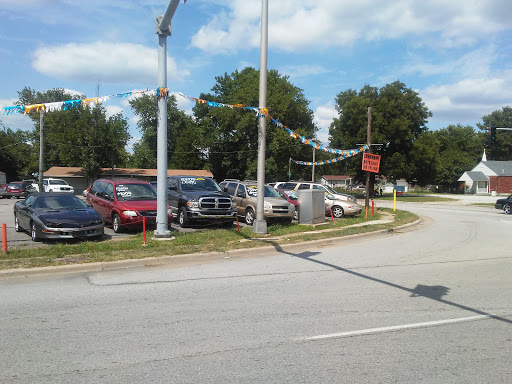 Used Car Dealer «Landmark Auto Sales LLC», reviews and photos, 8615 Collinsville Rd, Collinsville, IL 62234, USA