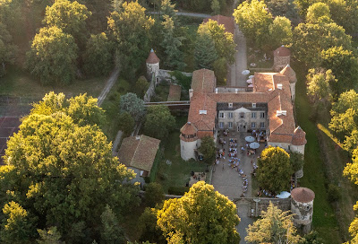 Château de Goutelas, Centre culturel de rencontre à Marcoux