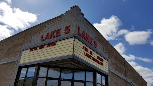 Movie Theater «Forest Lake 5 Theatre», reviews and photos, 1480 Lake St S, Forest Lake, MN 55025, USA