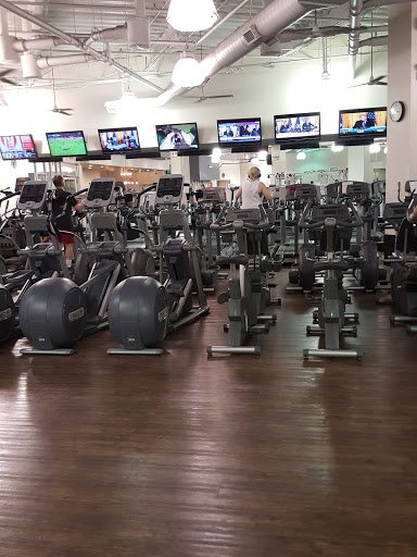 Gym «Fitness 19 Lakeview/Lincoln Park», reviews and photos, 2834 N Broadway St, Chicago, IL 60657, USA