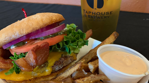 Bar «b² Taphouse», reviews and photos, 4336 Commercial St SE #150, Salem, OR 97302, USA