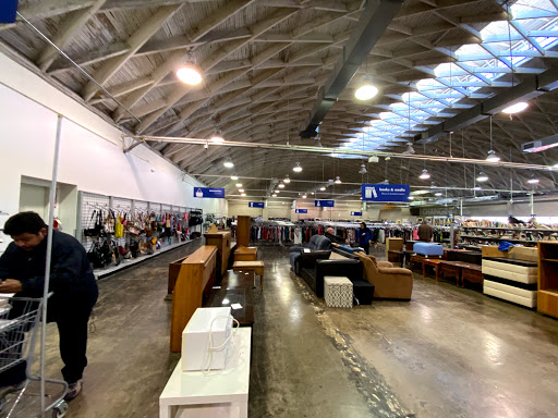 Thrift Store «Goodwill Store and Donation Center», reviews and photos, 3401 Fredericksburg Rd, San Antonio, TX 78201, USA
