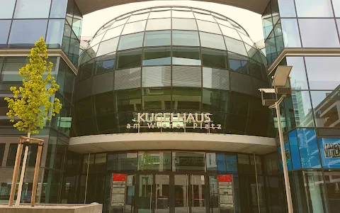 Kugelhaus am Wiener Platz image