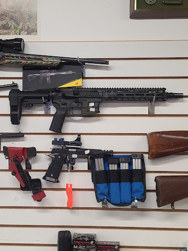 Pawn Shop «I Town Pawn», reviews and photos, 204 E 2nd Ave, Indianola, IA 50125, USA