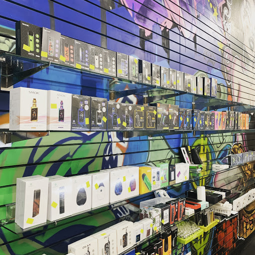 Tobacco Shop «AK SMOKE SHOP», reviews and photos, 5135 W Shaw Ave, Fresno, CA 93722, USA